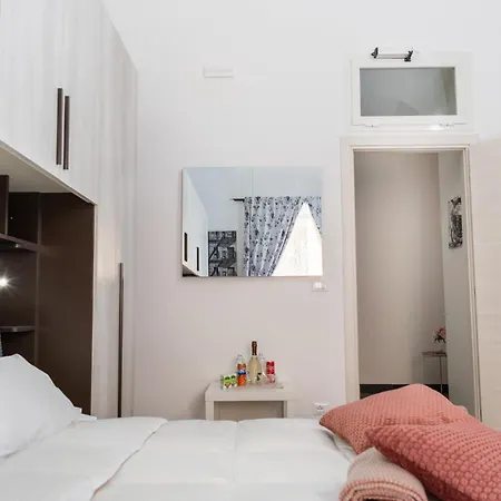 Le Camelie 3* Генуя